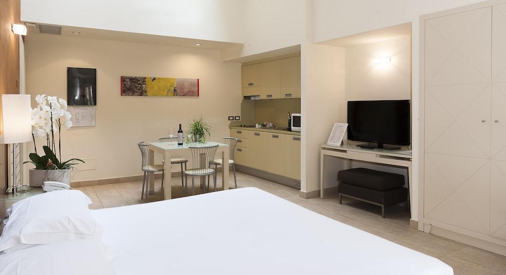 Popartment Aparthotel Флоренция Екстериор снимка
