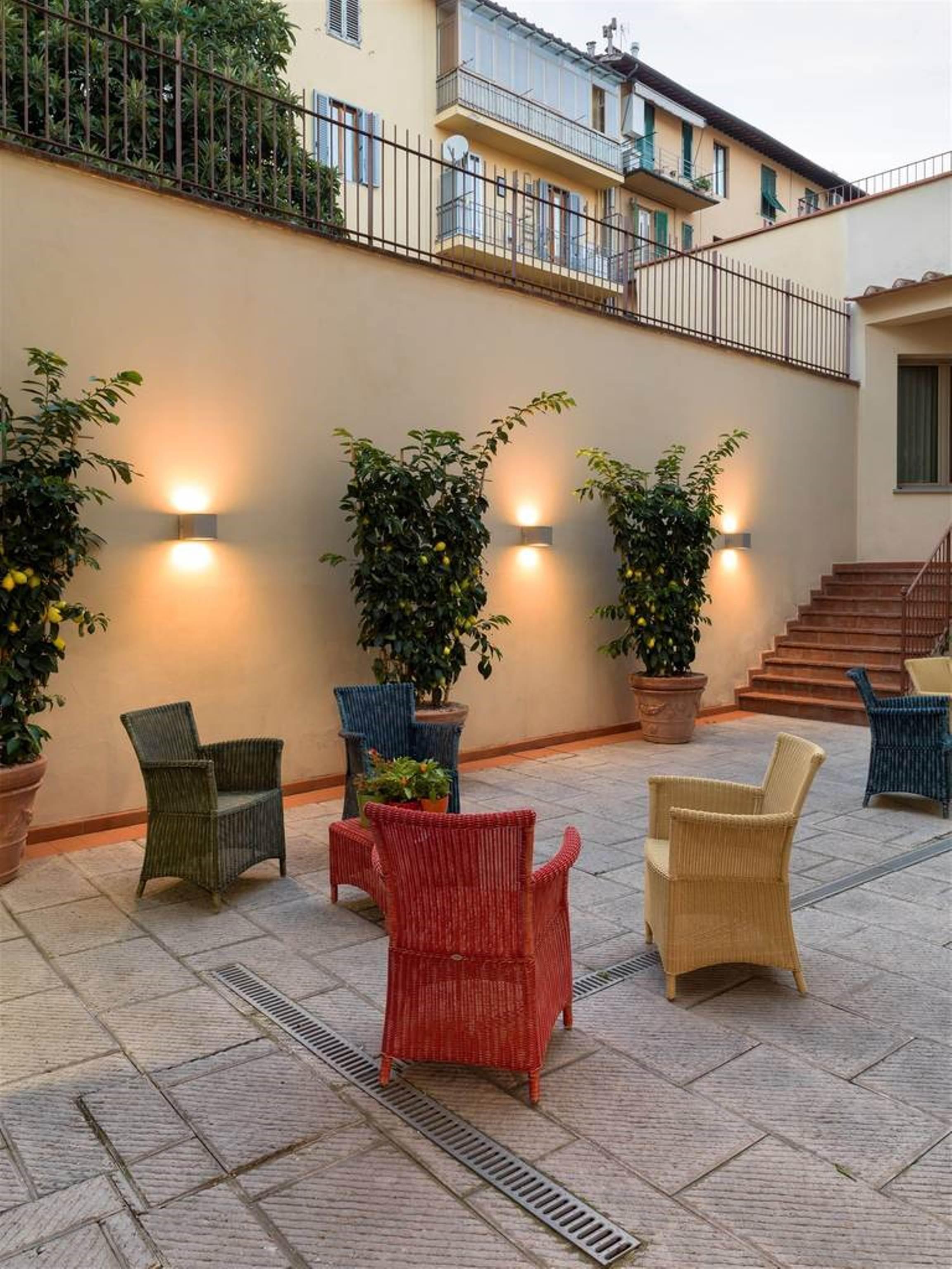 Popartment Aparthotel Флоренция Екстериор снимка