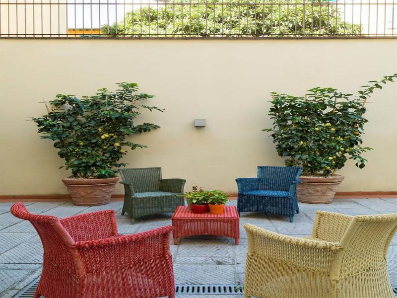 Popartment Aparthotel Флоренция Екстериор снимка